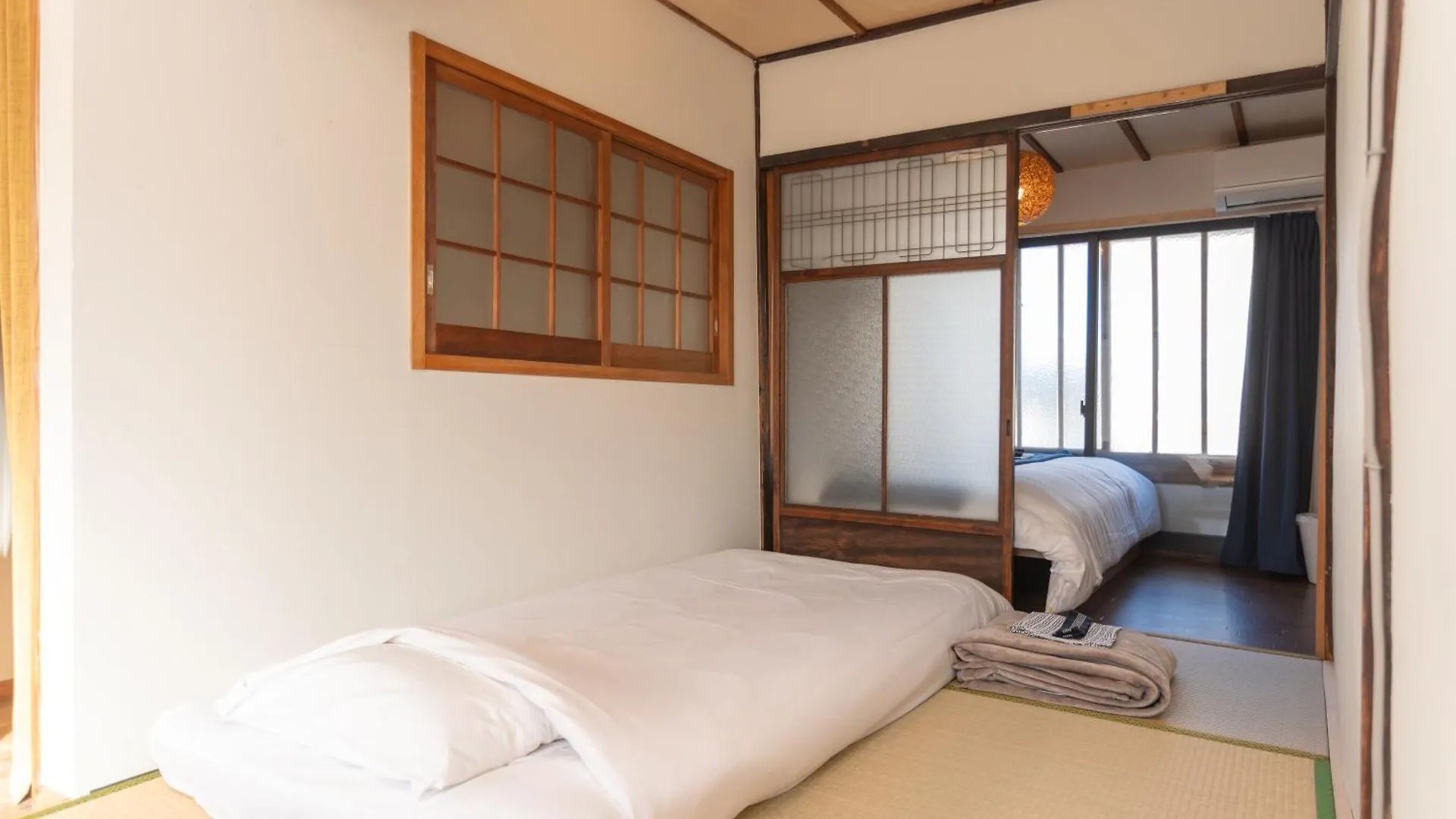 Guesthouse Oneworld Shijo四条京町屋 Kyoto Holiday home