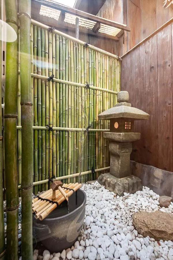 Guesthouse Oneworld Shijo四条京町屋 Kyoto Holiday home