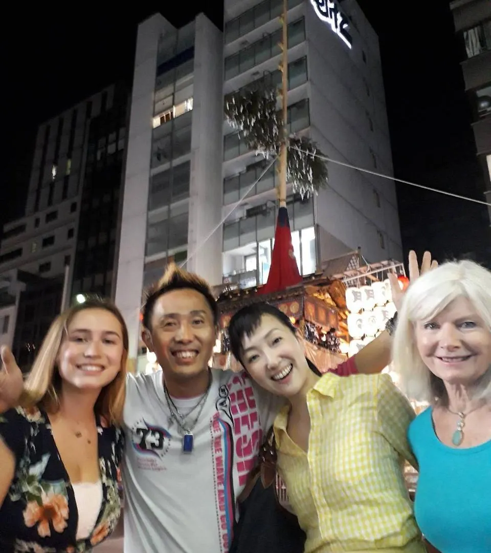 Guesthouse Oneworld Shijo四条京町屋 كيوتو